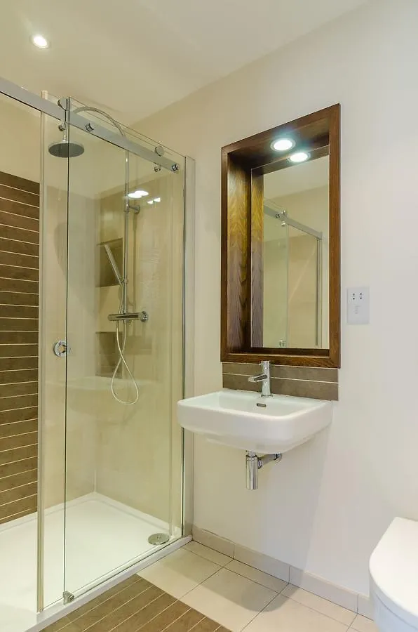 Custom House Square: Cathedral Quarter Apartman Belfast