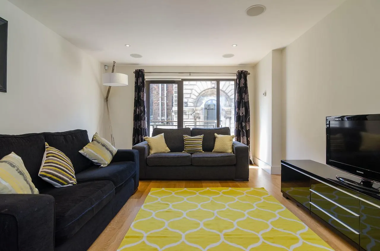 Custom House Square: Cathedral Quarter Apartman Belfast